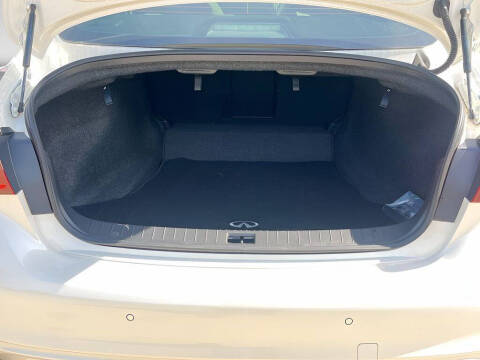 2024 Infiniti Q50 Luxe
