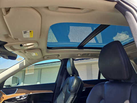 2025 Volvo XC90 B6 Plus Bright Theme 7P