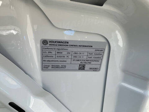 2024 Volkswagen Taos SE