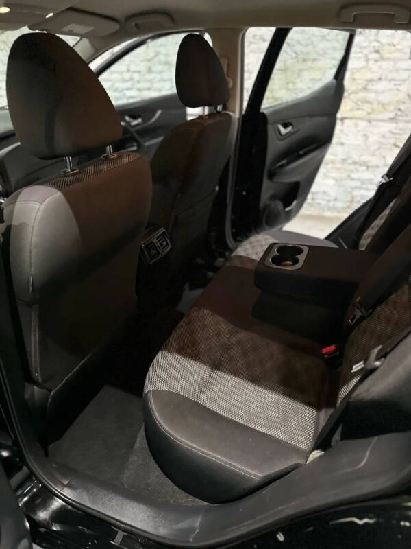 2017 Nissan Rogue Sport SV