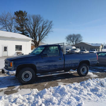 2000 Chevrolet C/K 2500 Series for sale at Cox Cars & Trux in Edgerton WI