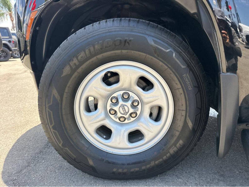 2022 Nissan Frontier S