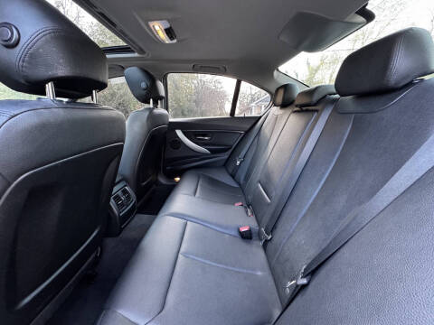 2016 BMW 3 Series 320i