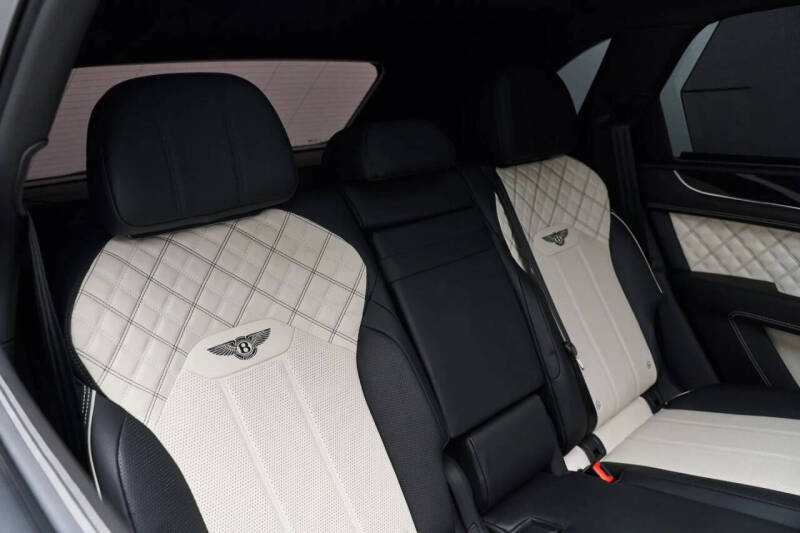 2021 Bentley Bentayga V8