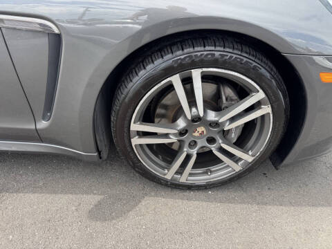 2014 Porsche Panamera 4