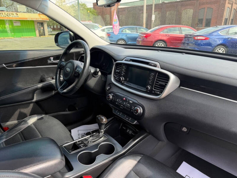 2017 Kia Sorento L