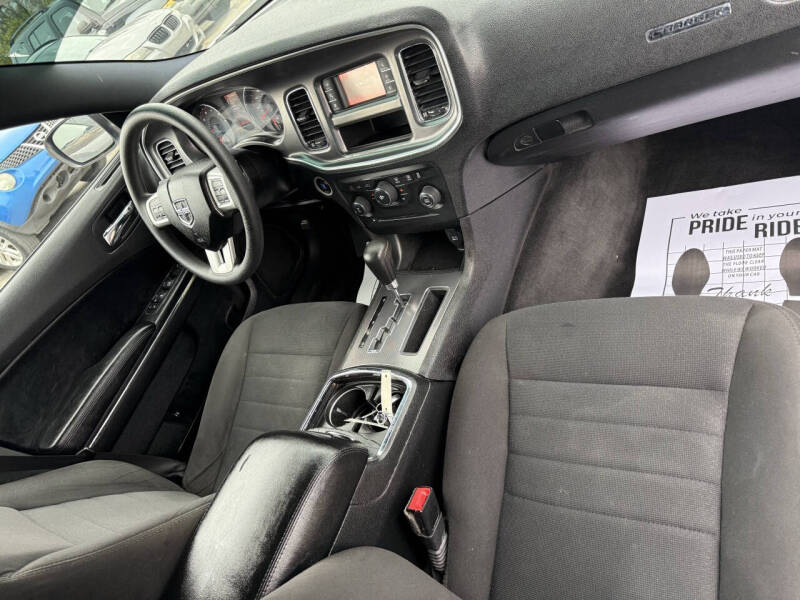 2013 Dodge Charger SE