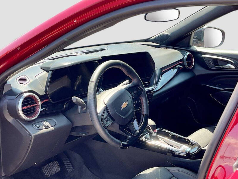 2025 Chevrolet Trax RS