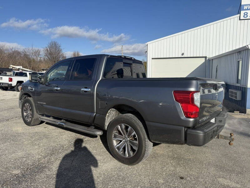 2017 Nissan Titan