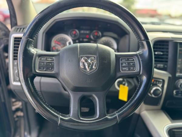 2017 RAM 1500 Lone Star Silver