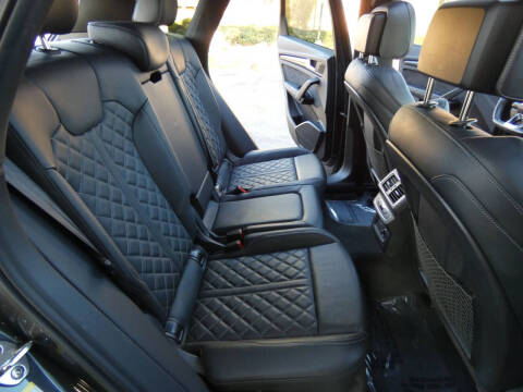 2019 Audi SQ5 3.0T quattro Premium Plus