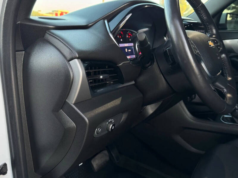 2022 Chevrolet Traverse LT Leather