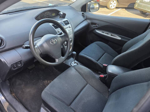 2011 Toyota Yaris