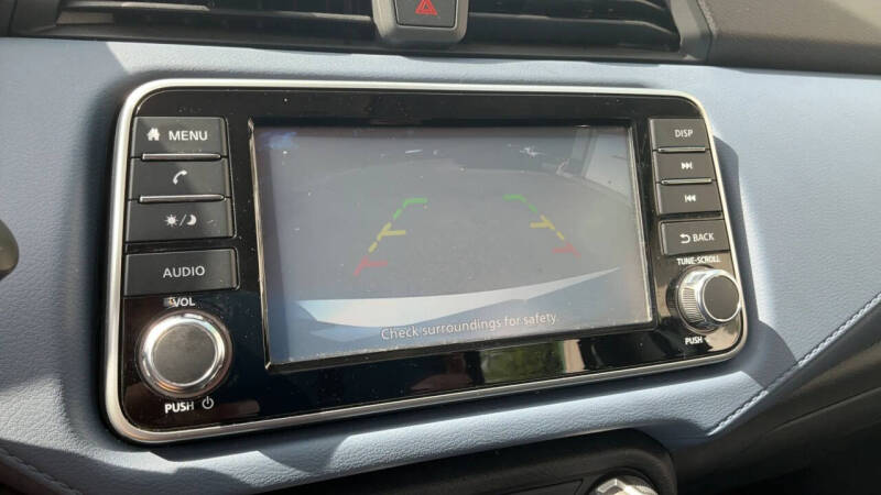2023 Nissan Versa SV