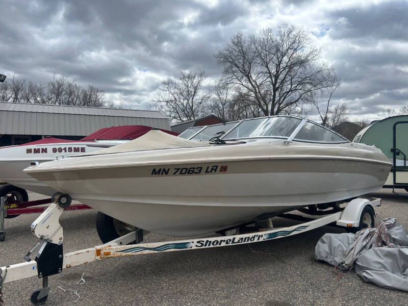 1995 Larson Boats 20' open bow with a 5.7 liter