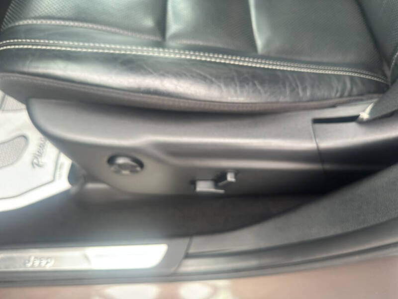 2021 Jeep Grand Cherokee 80th Anniversary Edition