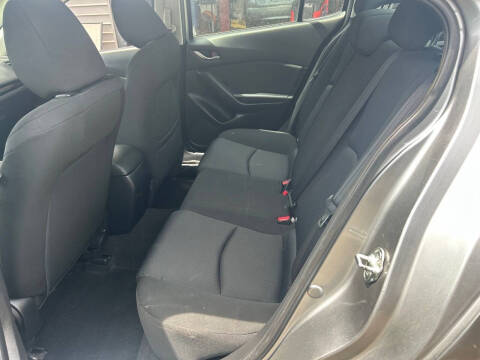 2015 Mazda MAZDA3 i Sport
