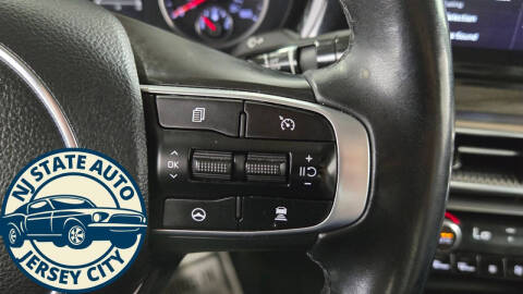 2022 Kia K5 EX