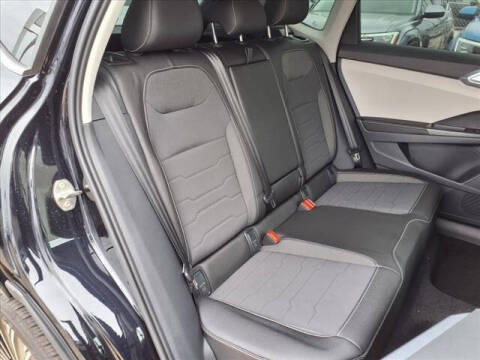 2025 Volkswagen Taos SE