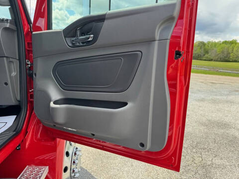 2025 International MV607