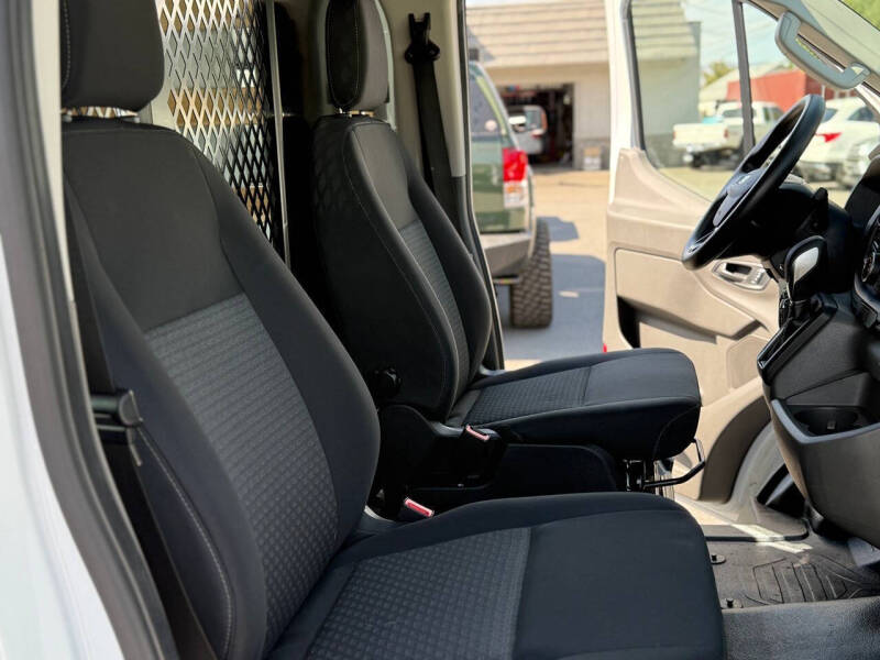 2023 Ford Transit 250