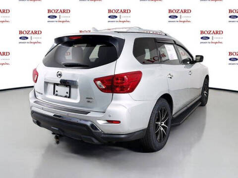 2020 Nissan Pathfinder SV