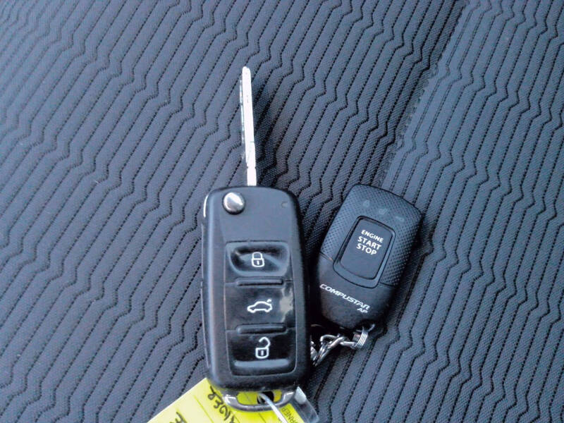 2014 Volkswagen Beetle 1.8T Entry PZEV