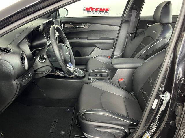 2022 Kia Forte GT Line