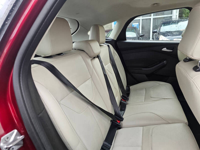 2017 Ford Focus Titanium