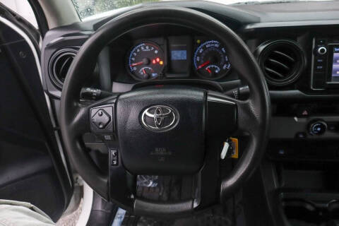 2016 Toyota Tacoma SR