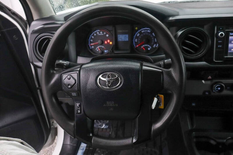 2016 Toyota Tacoma SR
