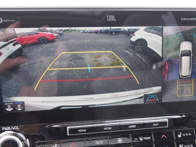 2022 Toyota Highlander Hybrid Platinum