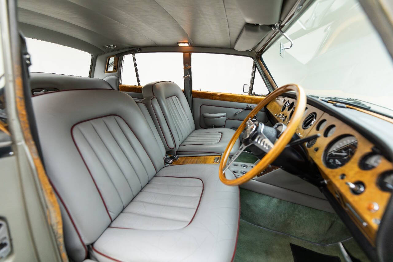 1967 Bentley T1 Saloon 129