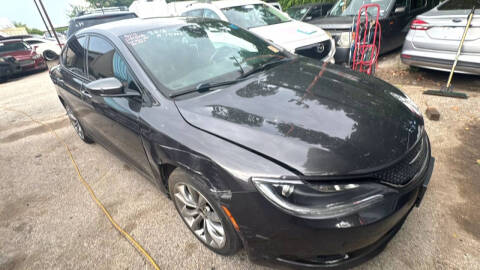 2015 Chrysler 200 S