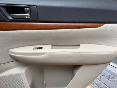 2014 Subaru Outback 3.6R Limited