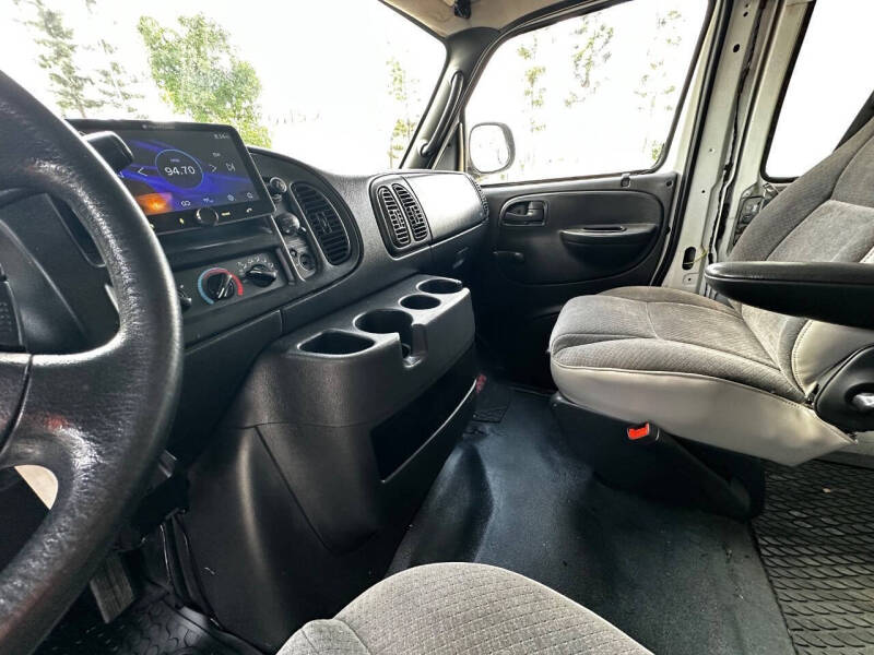 2001 Dodge Ram Van 3500