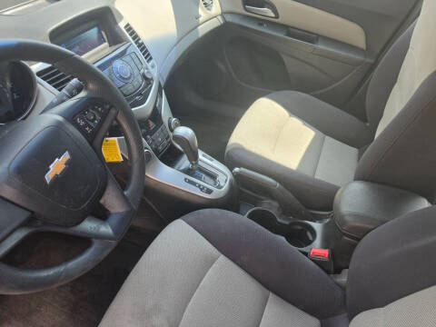 2014 Chevrolet Cruze LS Auto