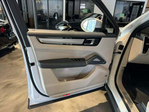 2023 Porsche Cayenne