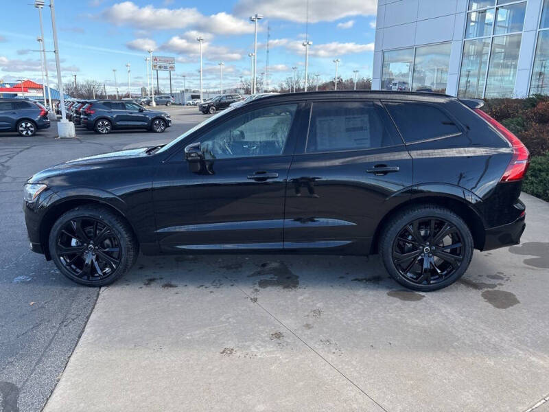 2026 Volvo XC60 B5 Ultra Black Edition