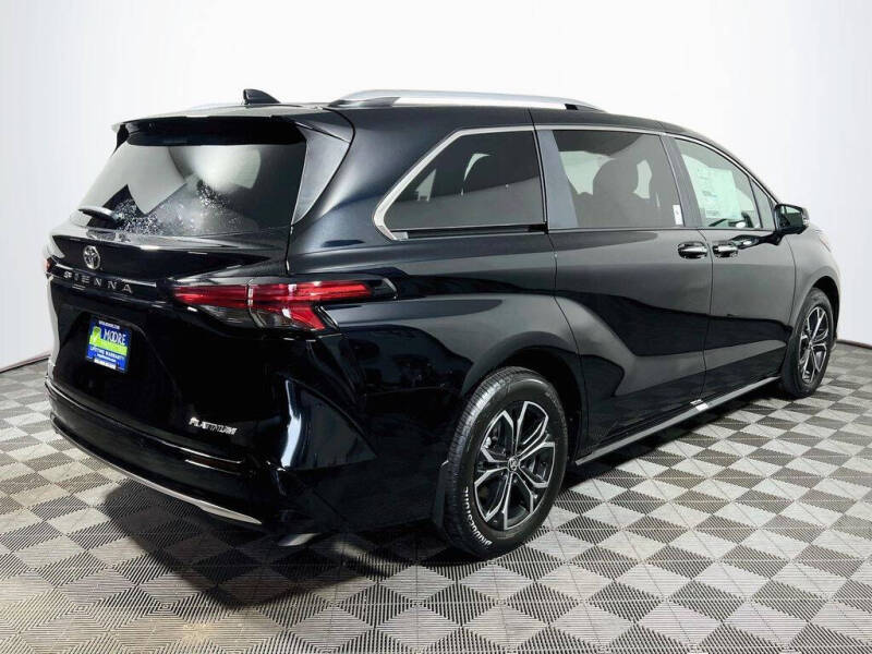 2026 Toyota Sienna Platinum 7-Passenger