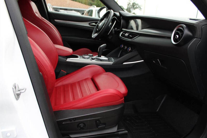 2023 Alfa Romeo Stelvio Ti