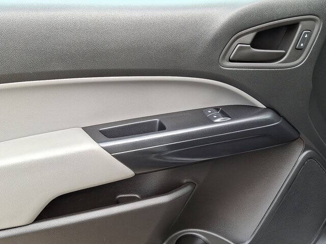 2022 GMC Canyon Elevation Standard