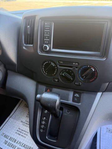 2020 Nissan NV200 SV