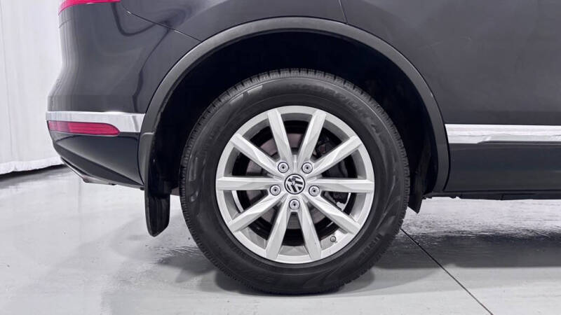 2016 Volkswagen Touareg