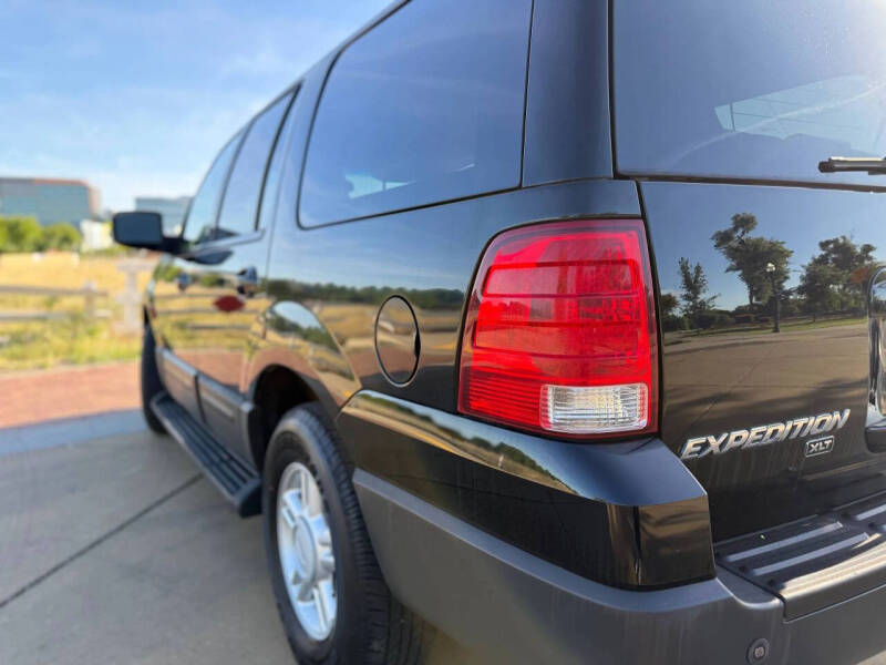 2004 Ford Expedition XLT