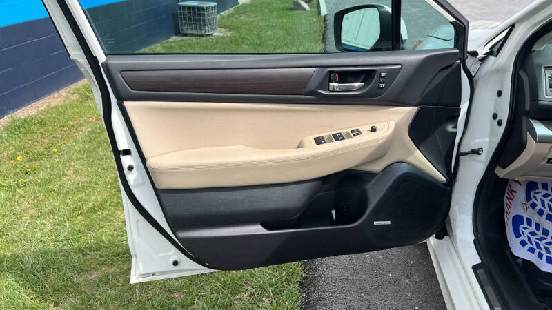 2017 Subaru Legacy 2.5i Limited