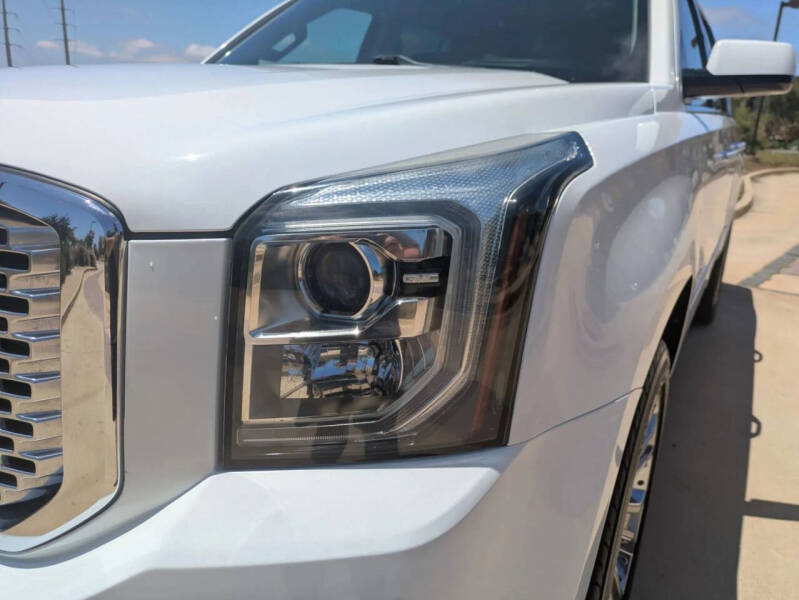 2017 GMC Yukon XL Denali