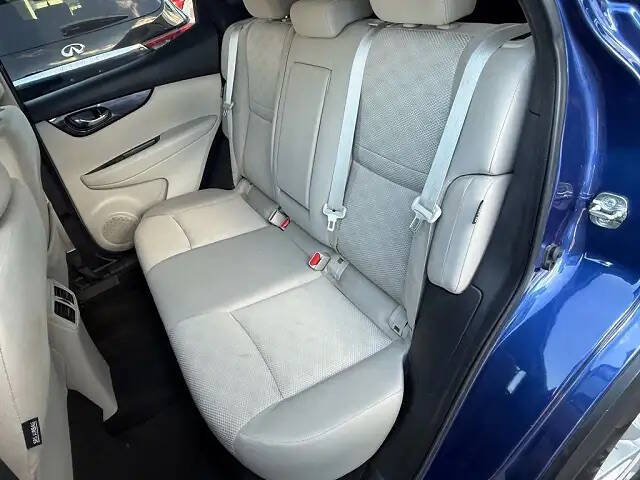 2021 Nissan Rogue Sport SV