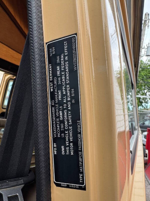 1985 Volkswagen Vanagon Camper