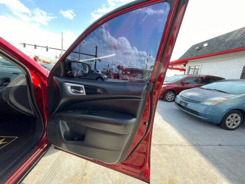 2018 Nissan Pathfinder SL